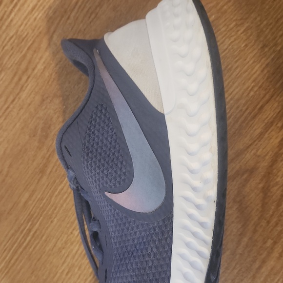 Nike 10 revolution running shoes - Picture 8 of 12